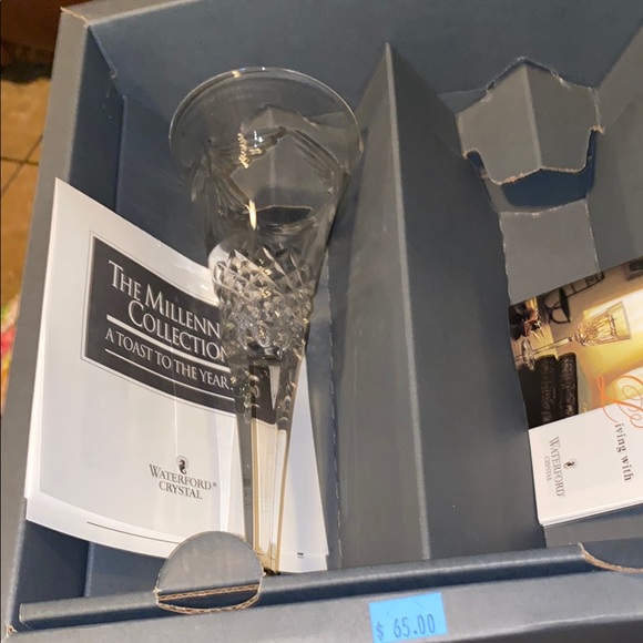 The Millennium Collection Crystal Toasting Glass - Picture 4 of 7